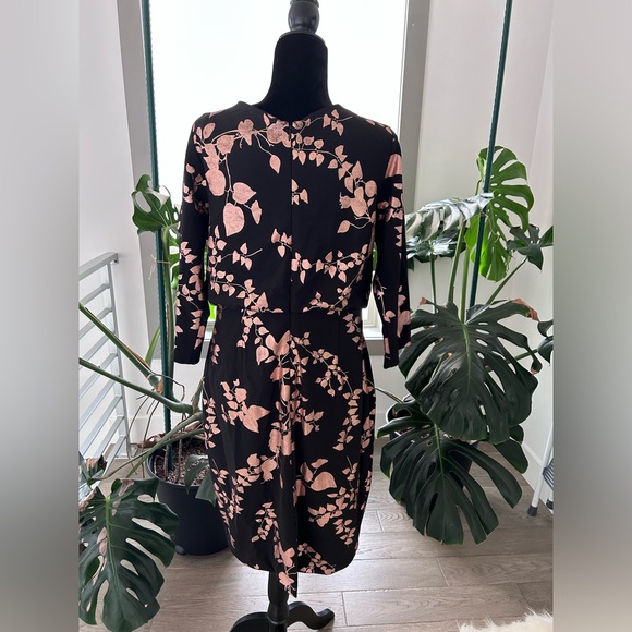 Badgley Mischka Foil Rose Gold Rose Print Dress size 12 - Picture 3 of 5